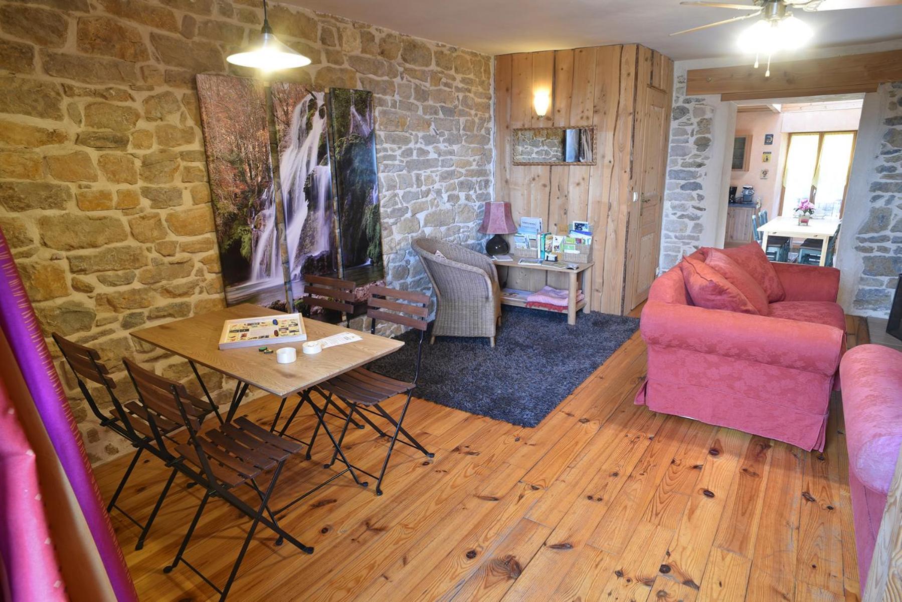 Gite Le Douglas, Vignoble Et Reculees Du Jura - Avec Sauna Lavigny Exterior foto